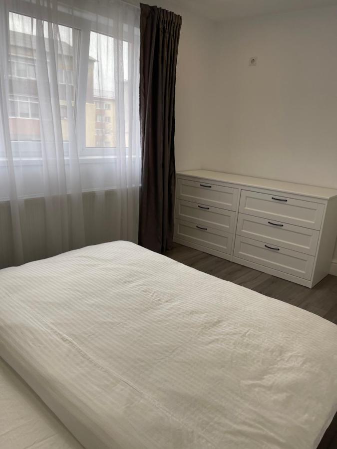 Apartament Emma Targoviste Eksteriør billede
